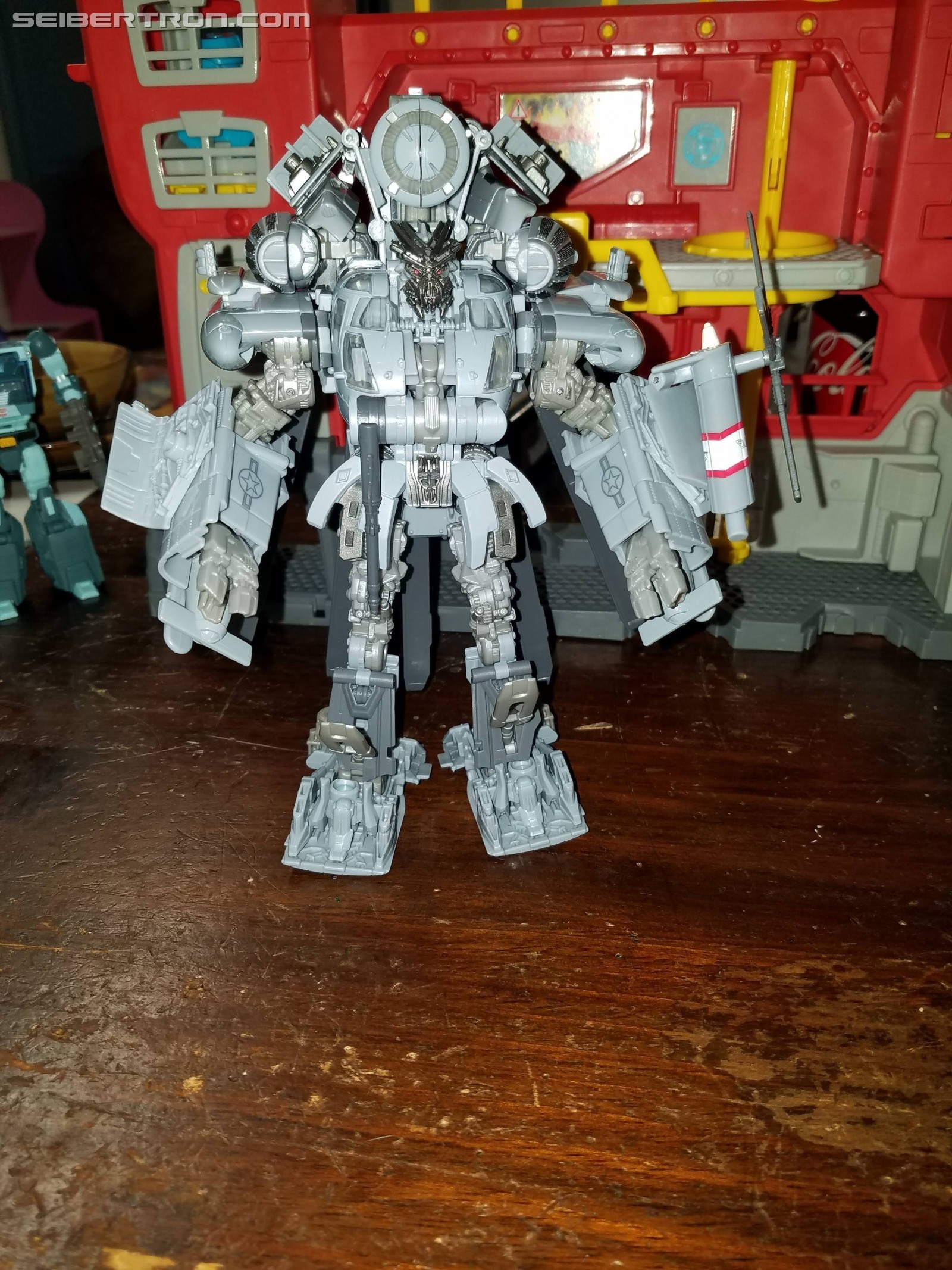 Transformers News: Pictorial Review of Transformers Studio Series Leader Blackout Transformers News: Pictorial Review of Transformers Studio Series Leader Blackout