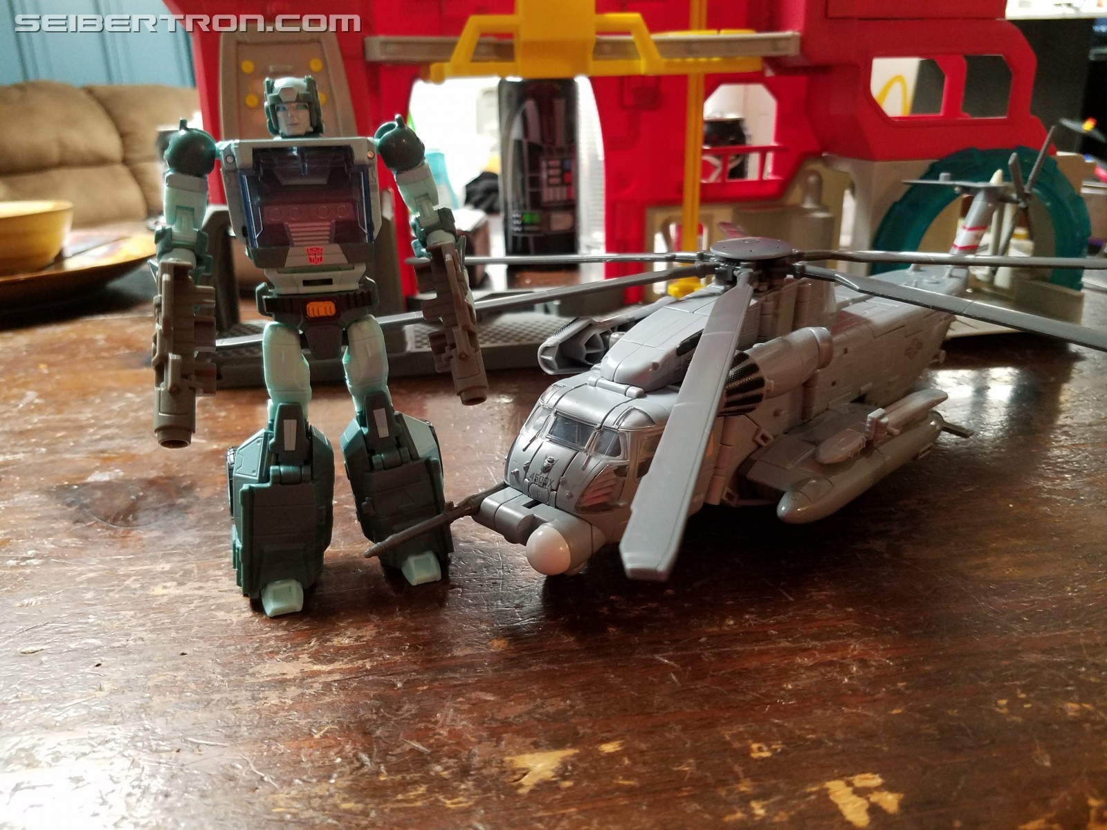 Transformers News: Pictorial Review of Transformers Studio Series Leader Blackout Transformers News: Pictorial Review of Transformers Studio Series Leader Blackout