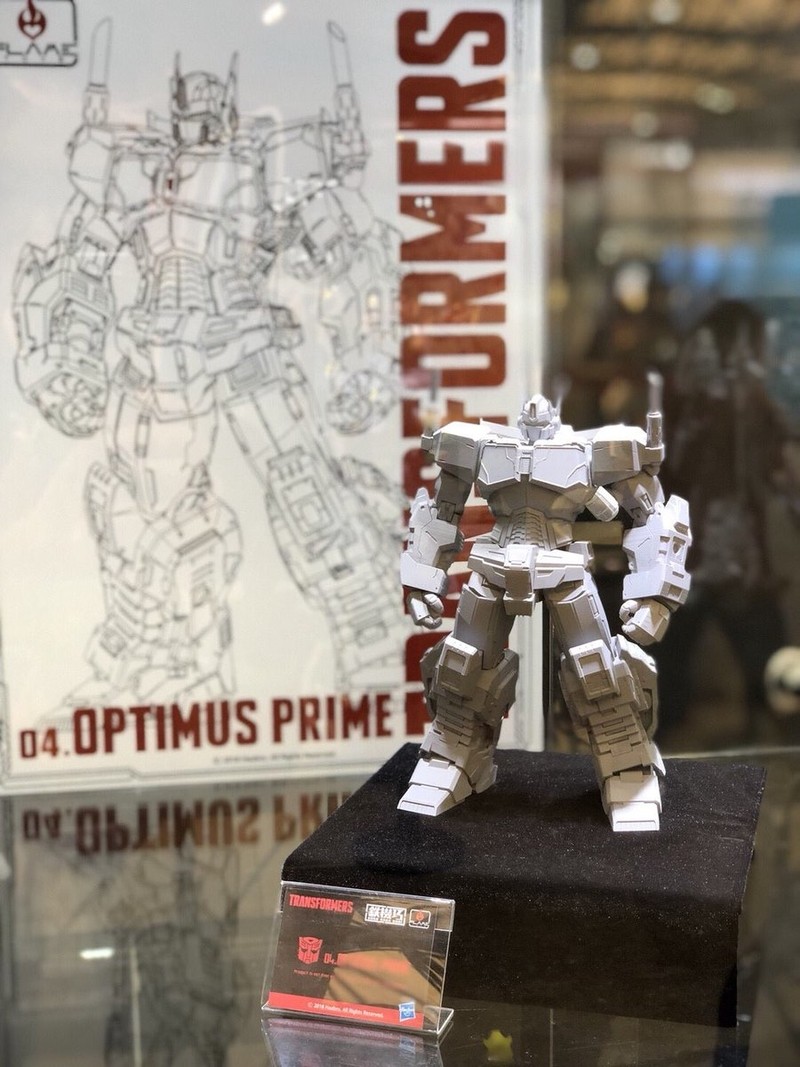 Transformers News: Images of Flame Toys IDW Non-Transforming Optimus Prime Prototype