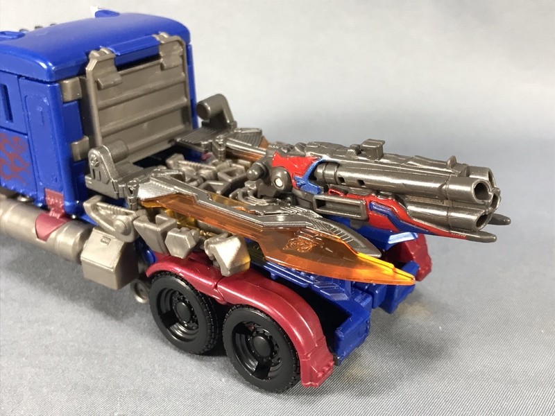 Transformers News: More In Hand Images of Takara Tomy Transformers Quad Barreled Shotgun