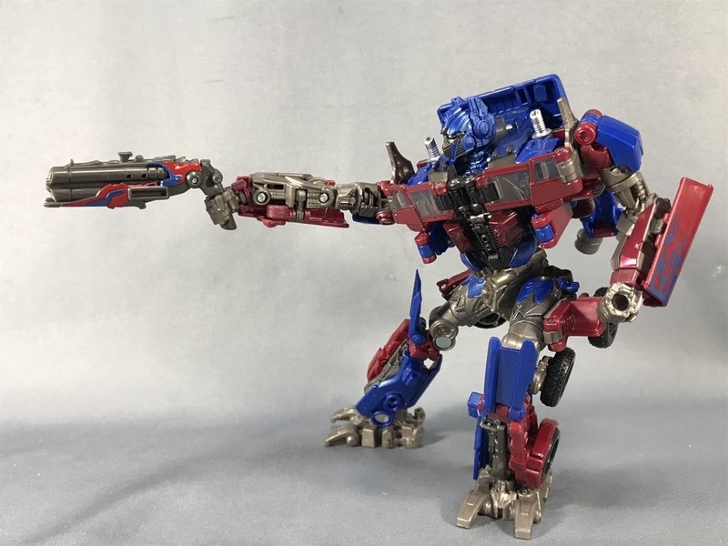Transformers News: More In Hand Images of Takara Tomy Transformers Quad Barreled Shotgun