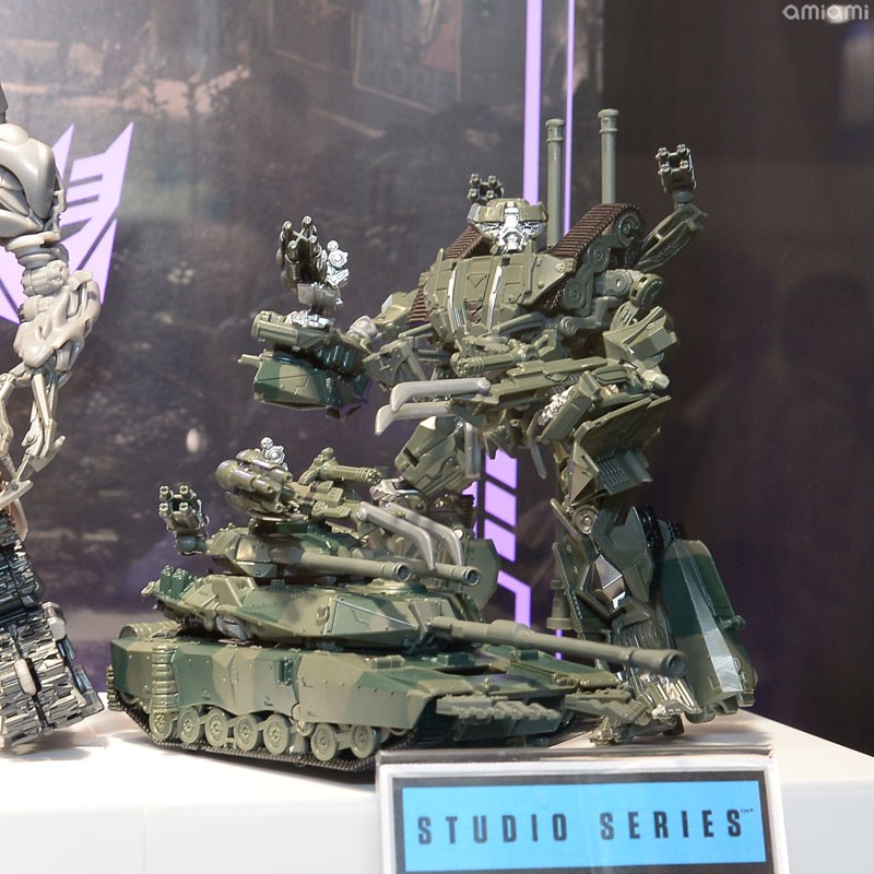 Transformers News: Display Images of Transformers Studio Series Brawl and Megatron