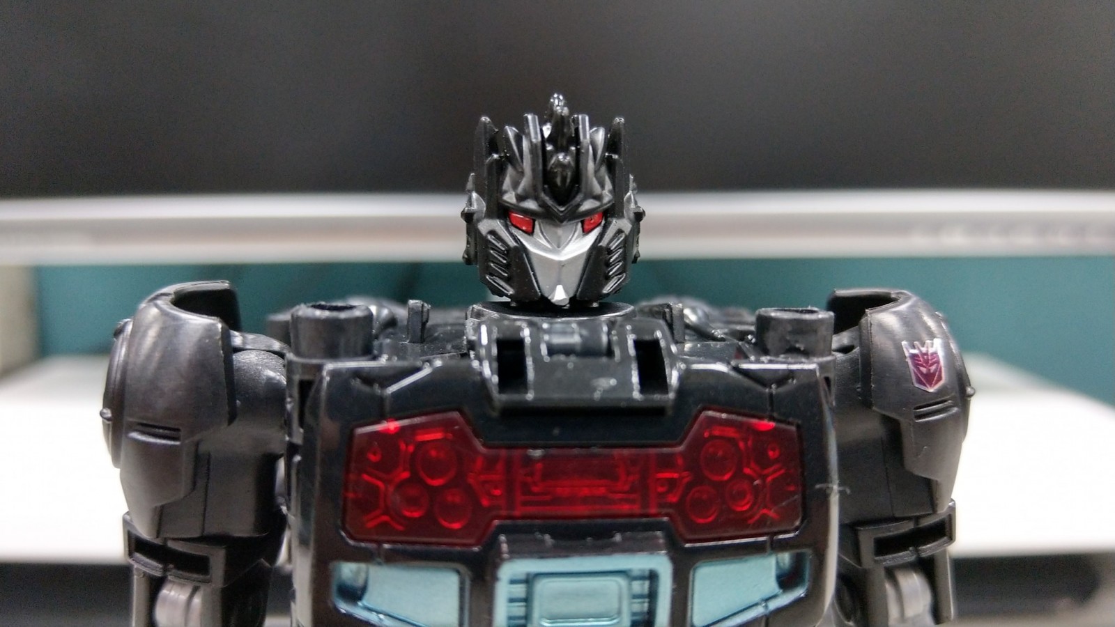 Transformers News: In Hand Images of Transformers Power of the Primes Amazon Exclusive Nemesis Prime