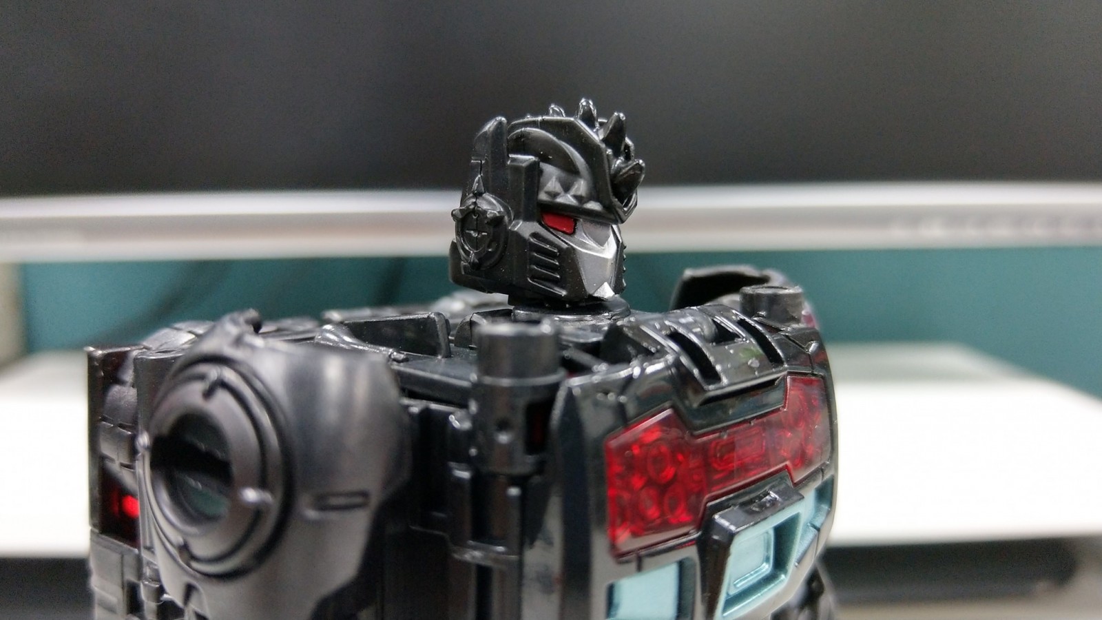 Transformers News: In Hand Images of Transformers Power of the Primes Amazon Exclusive Nemesis Prime