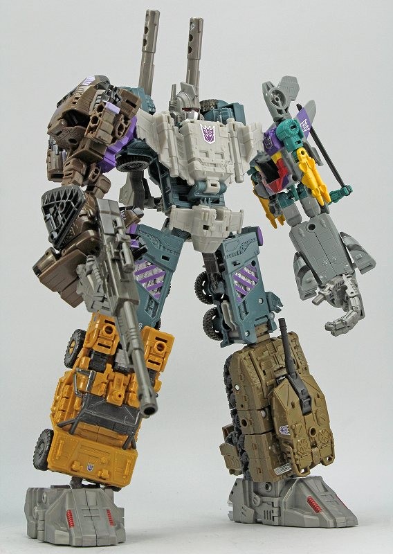 Transformers News: In-Hand Images and Comparisons of Transformers Prime Wars Blast Off