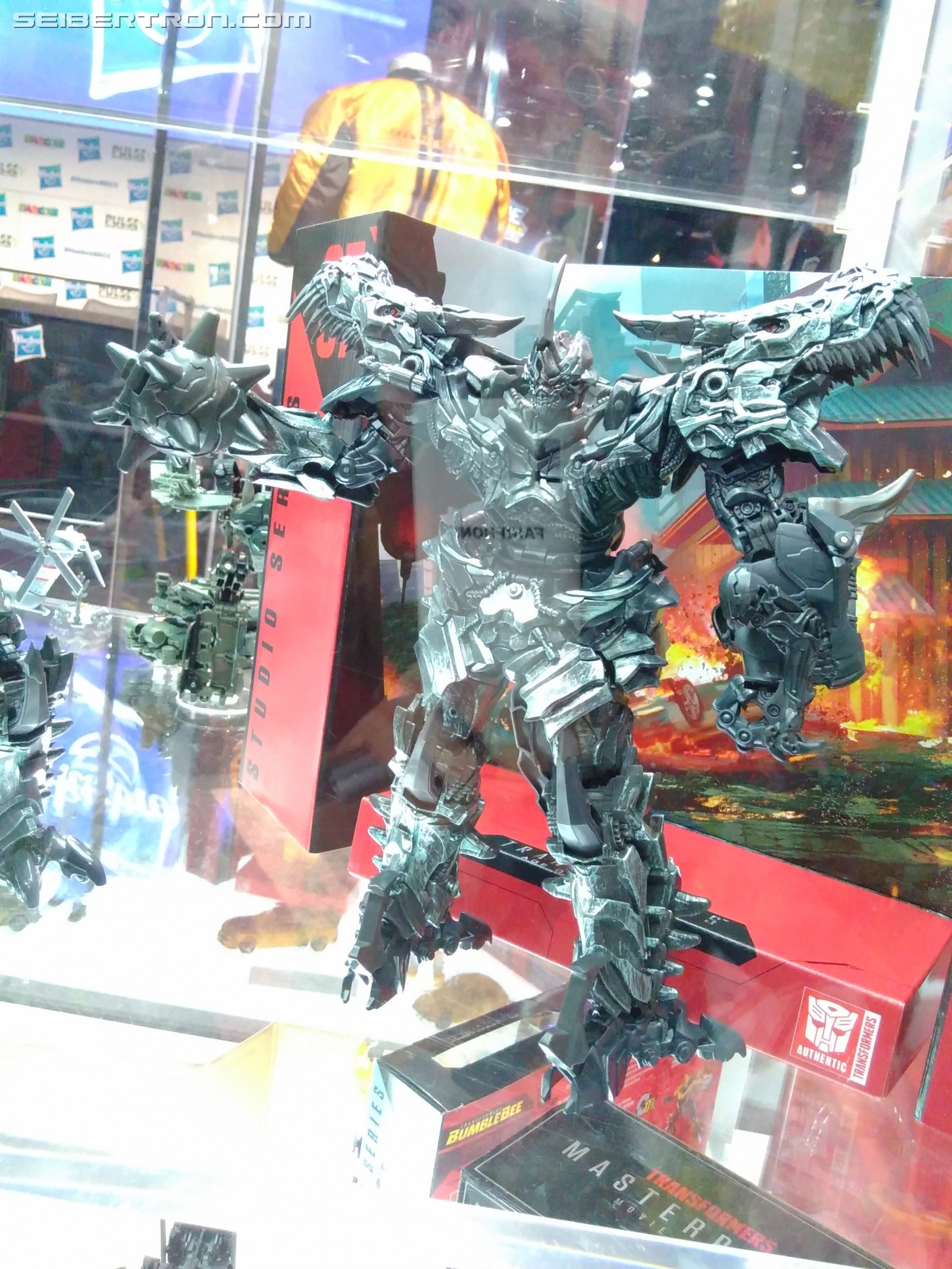 Transformers News: Transformers Studio Series Bumblebee Movie Bumblebee Revealed with Others #HasbroSDCC Transformers News: Transformers Studio Series Bumblebee Movie Bumblebee Revealed with Others #HasbroSDCC