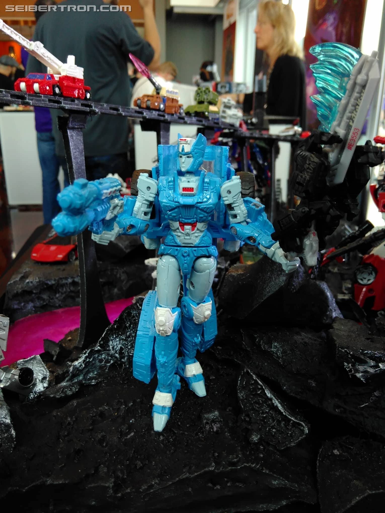 Transformers News: War for Cybertron: Siege Toys on Display at SDCC 2018 with Ultra Magnus, Hound, Ironhide and More Transformers News: War for Cybertron: Siege Toys on Display at SDCC 2018 with Ultra Magnus, Hound, Ironhide and More