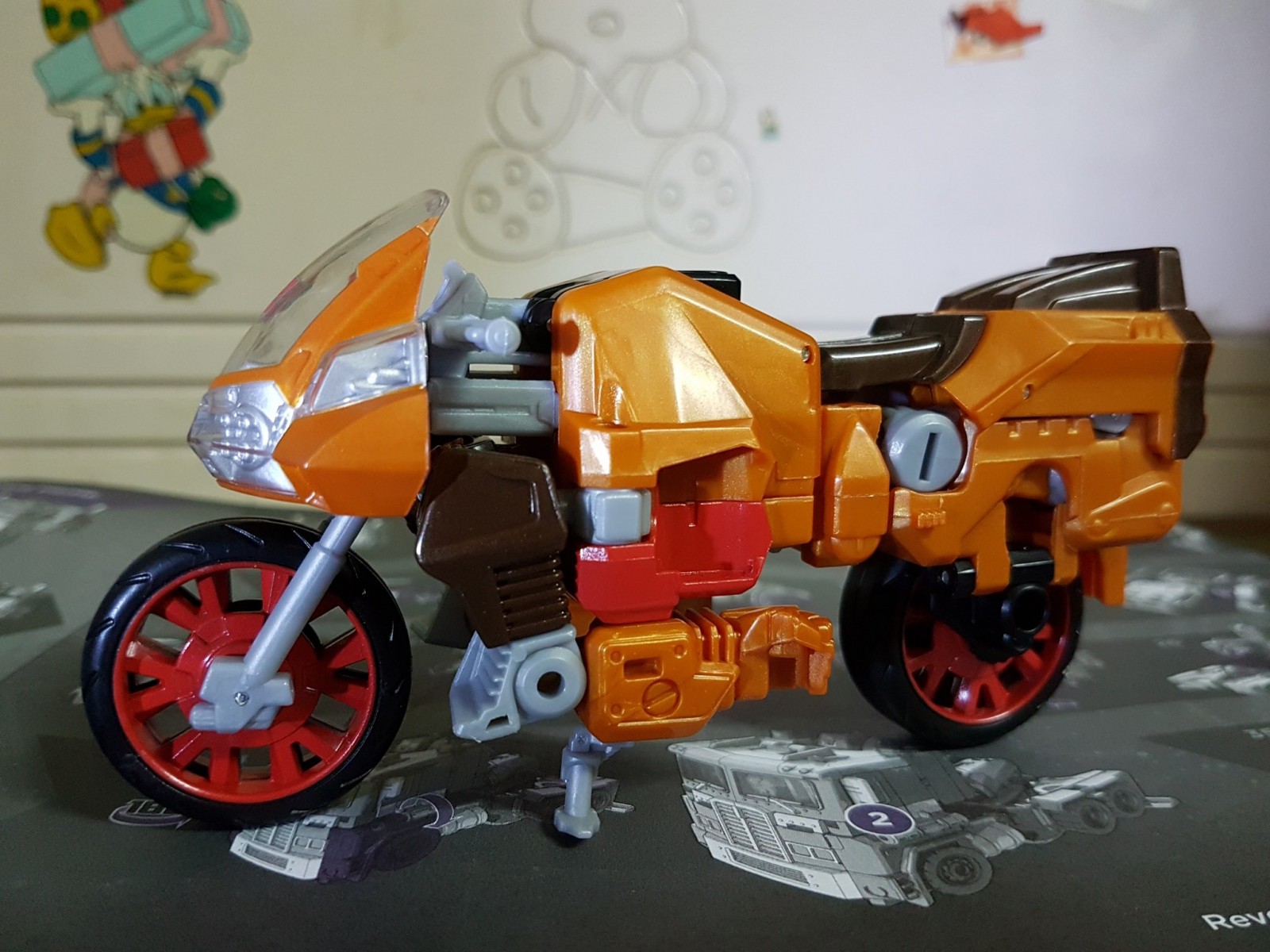 Transformers News: In-Hand Images of Transformers Power of the Primes Exclusive Wreck-Gar