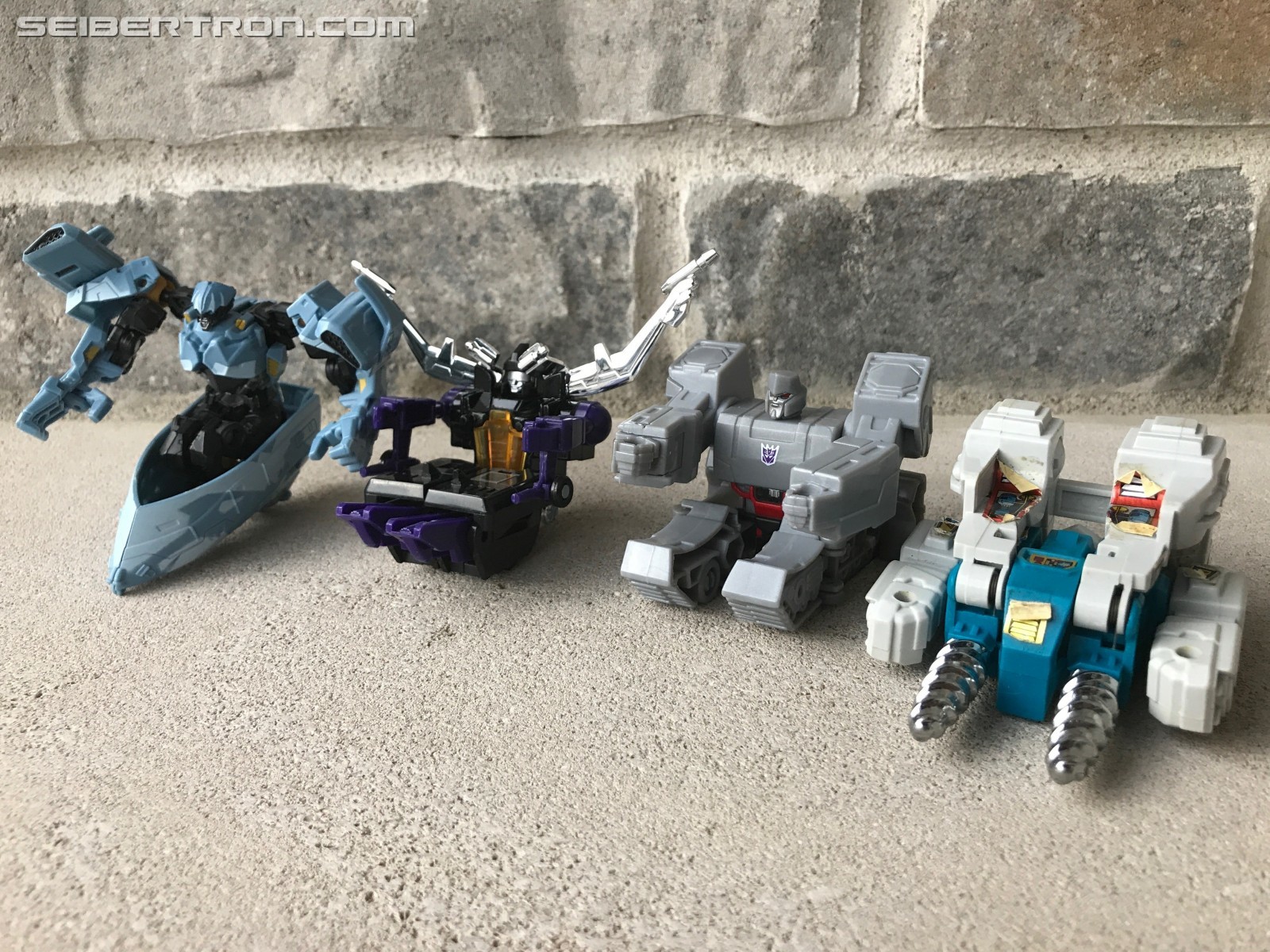 Transformers News: Pictorial Review for Transformers Cyberverse Scout Megatron