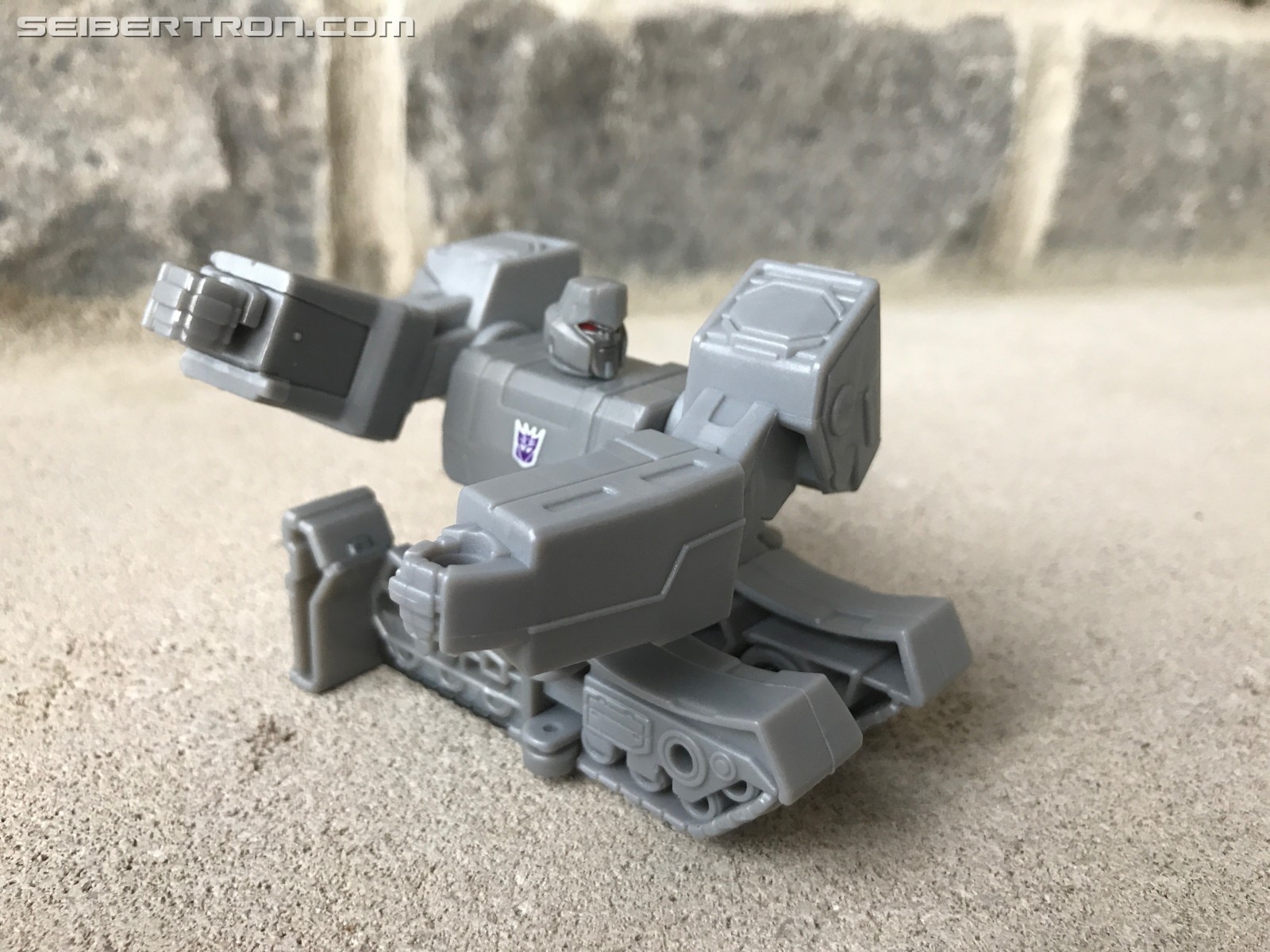 Transformers News: Pictorial Review for Transformers Cyberverse Scout Megatron