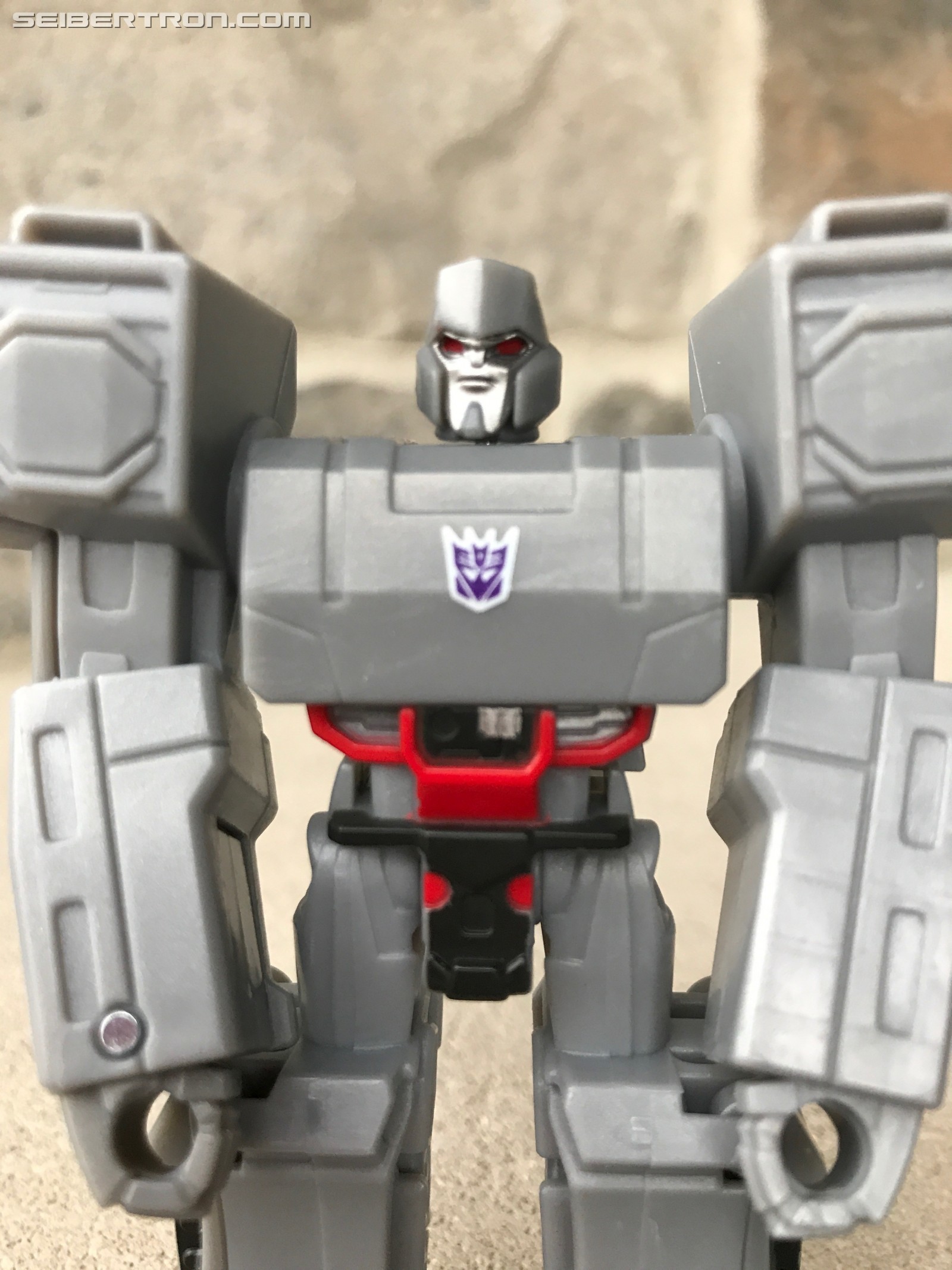 Transformers News: Pictorial Review for Transformers Cyberverse Scout Megatron