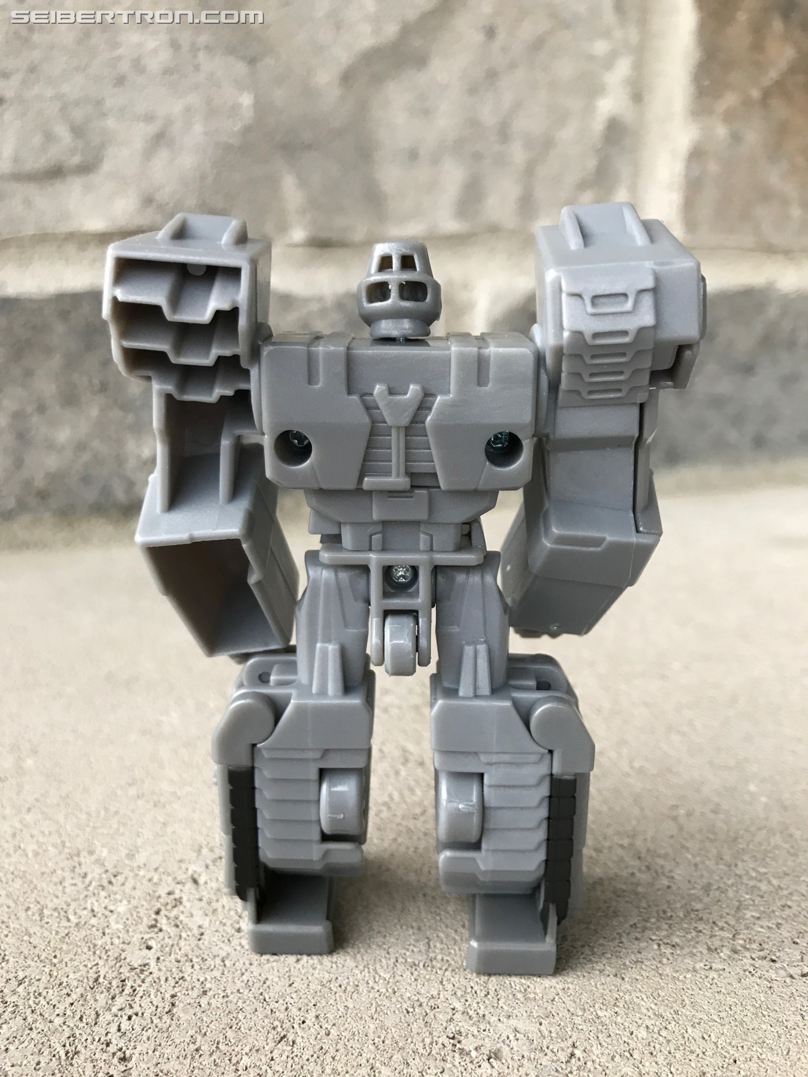 Transformers News: Pictorial Review for Transformers Cyberverse Scout Megatron