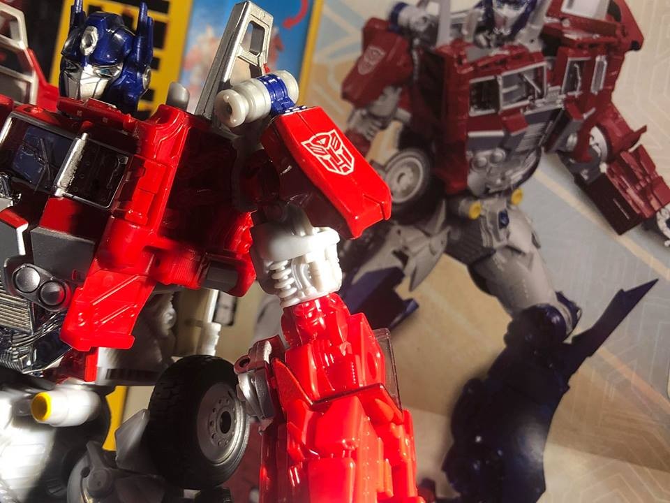 Transformers News: Transformers Bumblebee Movie Takara Leader Optimus Prime Revealed #ACGHK2018 Updated