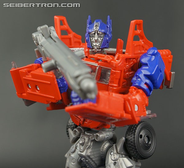 Transformers News: More Images of Bumblebee Movie Evasion Mode Optimus Prime Toy Show Major Differences from Previo Transformers News: More Images of Bumblebee Movie Evasion Mode Optimus Prime Toy Show Major Differences from Previo