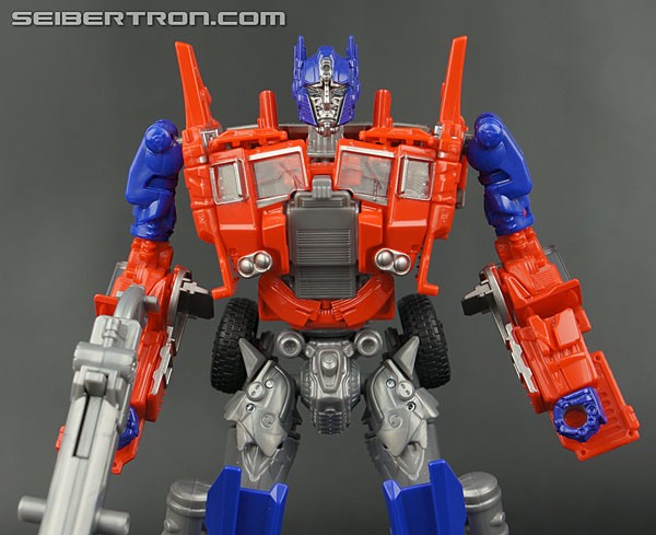 Transformers News: More Images of Bumblebee Movie Evasion Mode Optimus Prime Toy Show Major Differences from Previo Transformers News: More Images of Bumblebee Movie Evasion Mode Optimus Prime Toy Show Major Differences from Previo