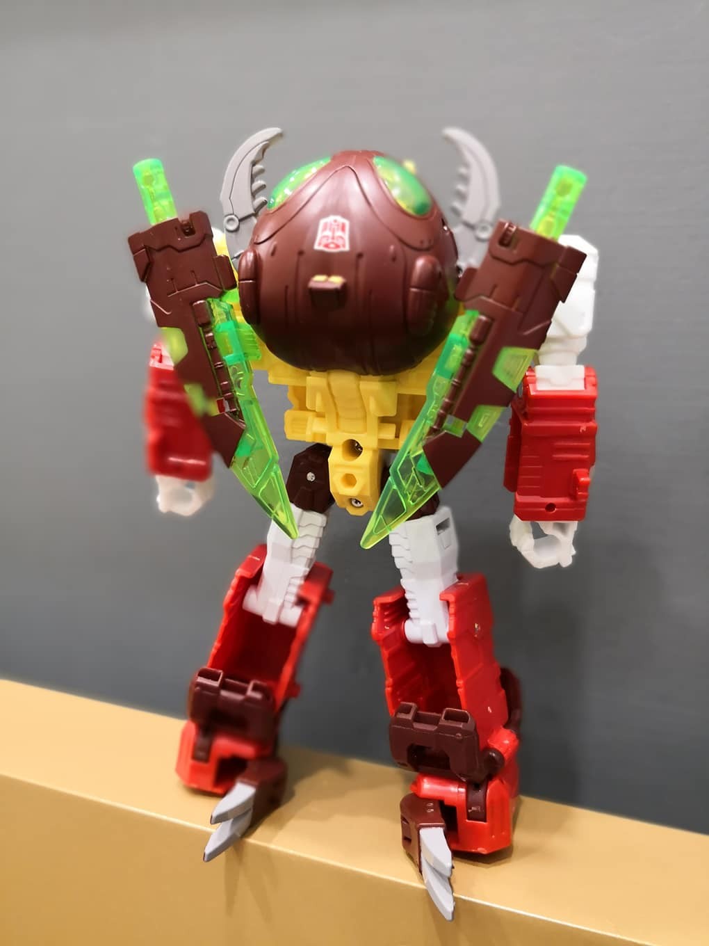 Transformers News: More In Hand Images of Transformers Power of the Primes Repugnus who is also Shipping now from Amazo Transformers News: More In Hand Images of Transformers Power of the Primes Repugnus who is also Shipping now from Amazo
