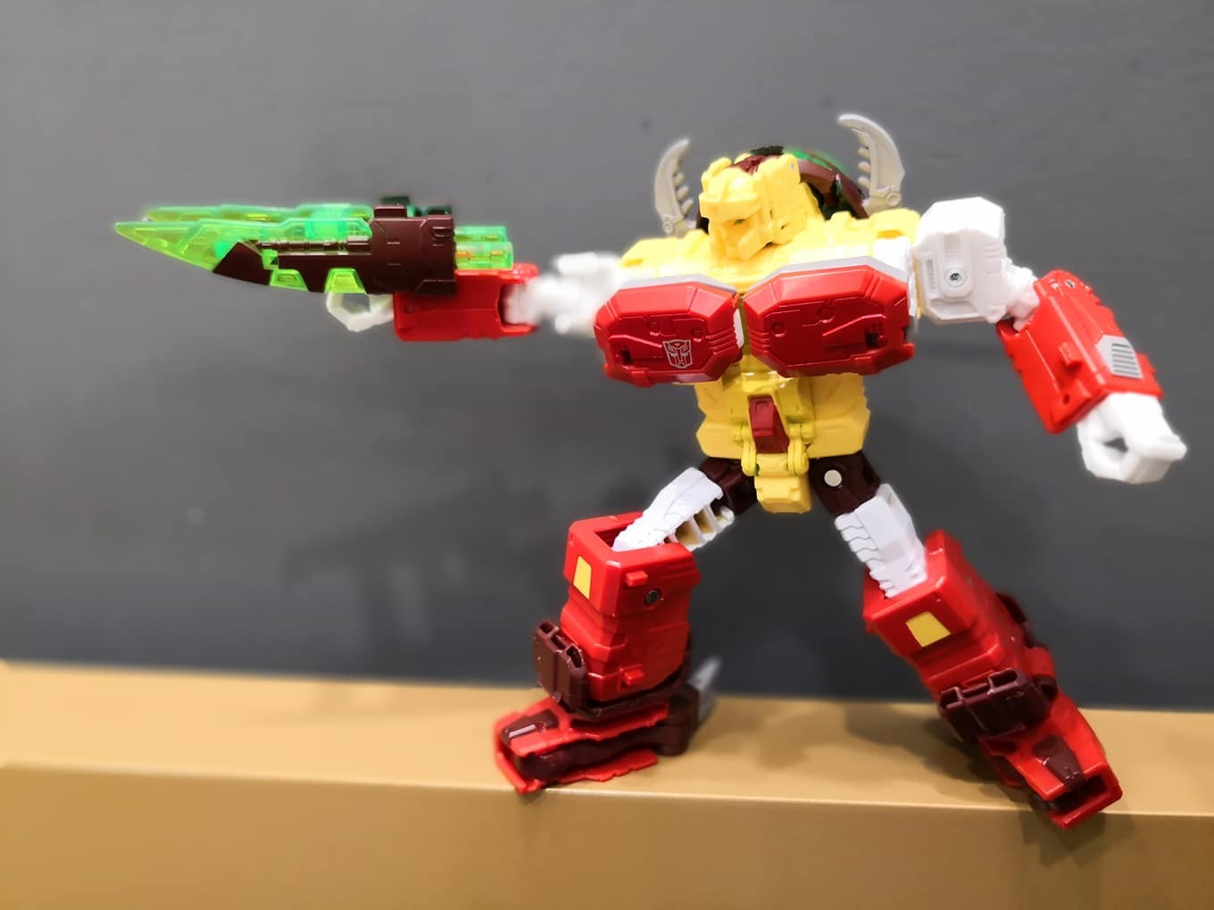 Transformers News: More In Hand Images of Transformers Power of the Primes Repugnus who is also Shipping now from Amazo Transformers News: More In Hand Images of Transformers Power of the Primes Repugnus who is also Shipping now from Amazo
