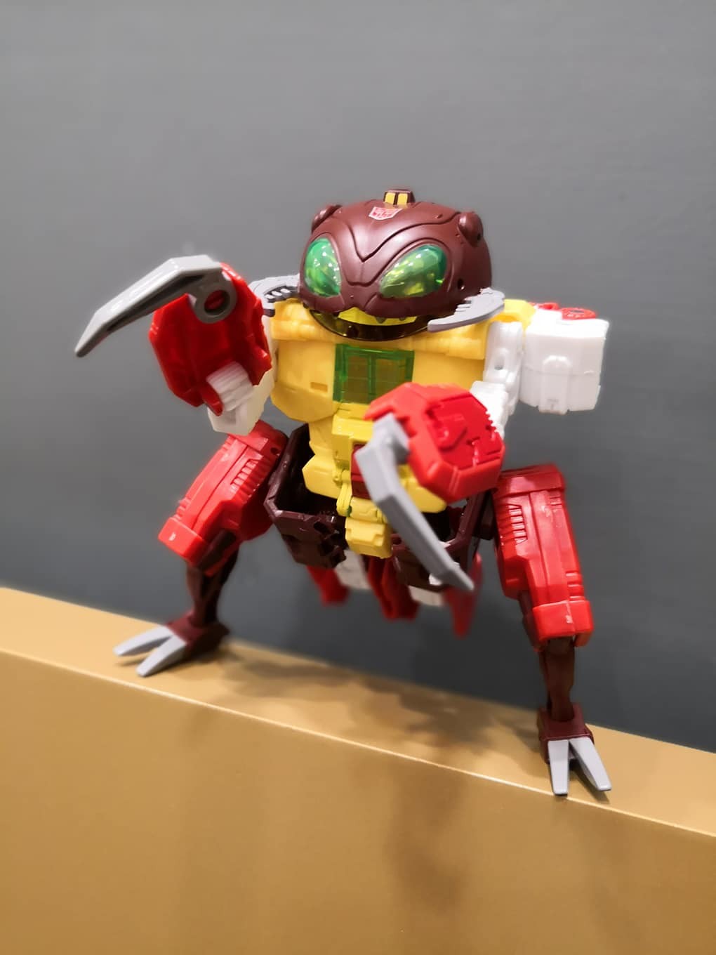 Transformers News: More In Hand Images of Transformers Power of the Primes Repugnus who is also Shipping now from Amazo Transformers News: More In Hand Images of Transformers Power of the Primes Repugnus who is also Shipping now from Amazo