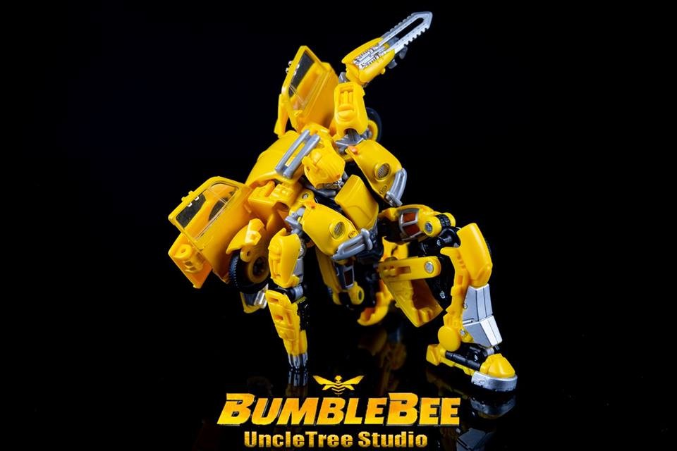 Transformers News: New High Quality Images of Transformers Studio Series 18 VW Bumblebee with Comparison