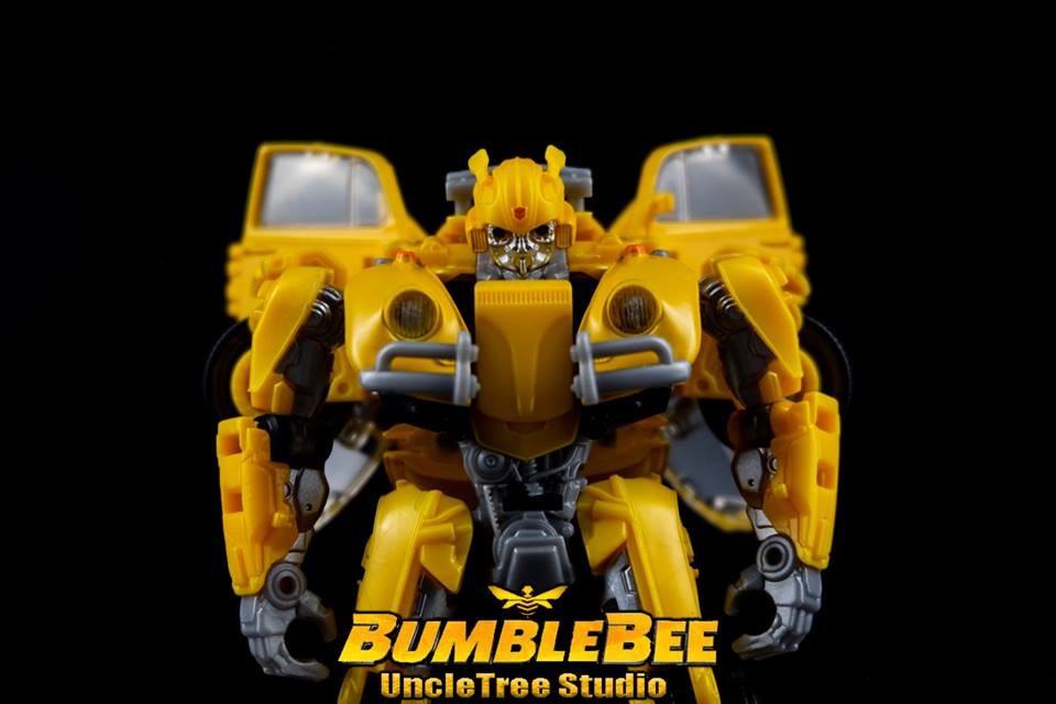 Transformers News: New High Quality Images of Transformers Studio Series 18 VW Bumblebee with Comparison