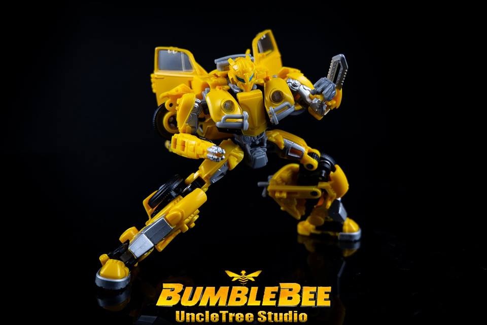 Transformers News: New High Quality Images of Transformers Studio Series 18 VW Bumblebee with Comparison