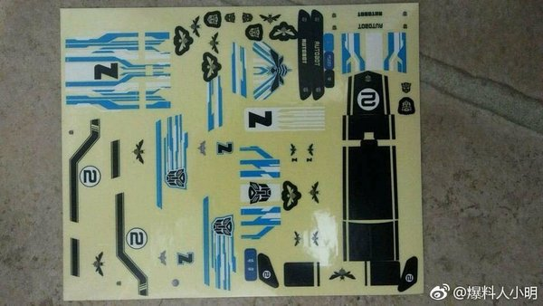 Transformers News: In hand pictures of SS-15 Bumblebee with Charlie and Car Modifications