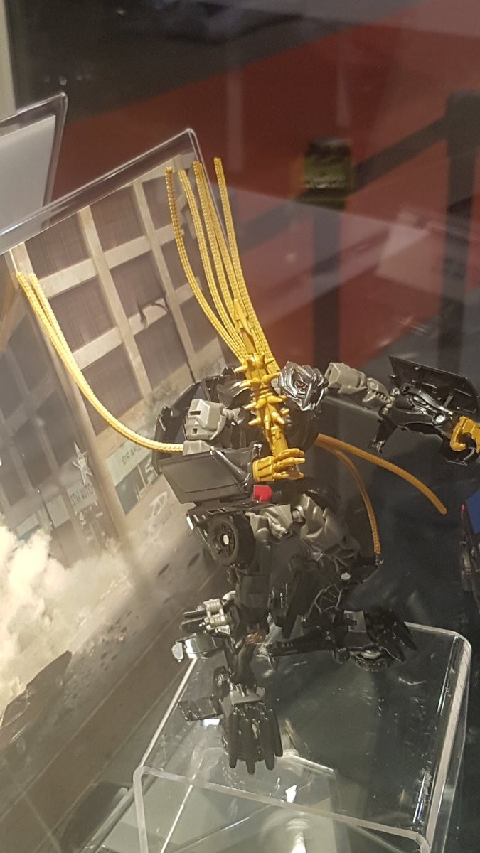 Transformers News: More Images of Transformers Studio Series Deluxe Reveals at Fan Expo Canada #FXC18 Transformers News: More Images of Transformers Studio Series Deluxe Reveals at Fan Expo Canada #FXC18