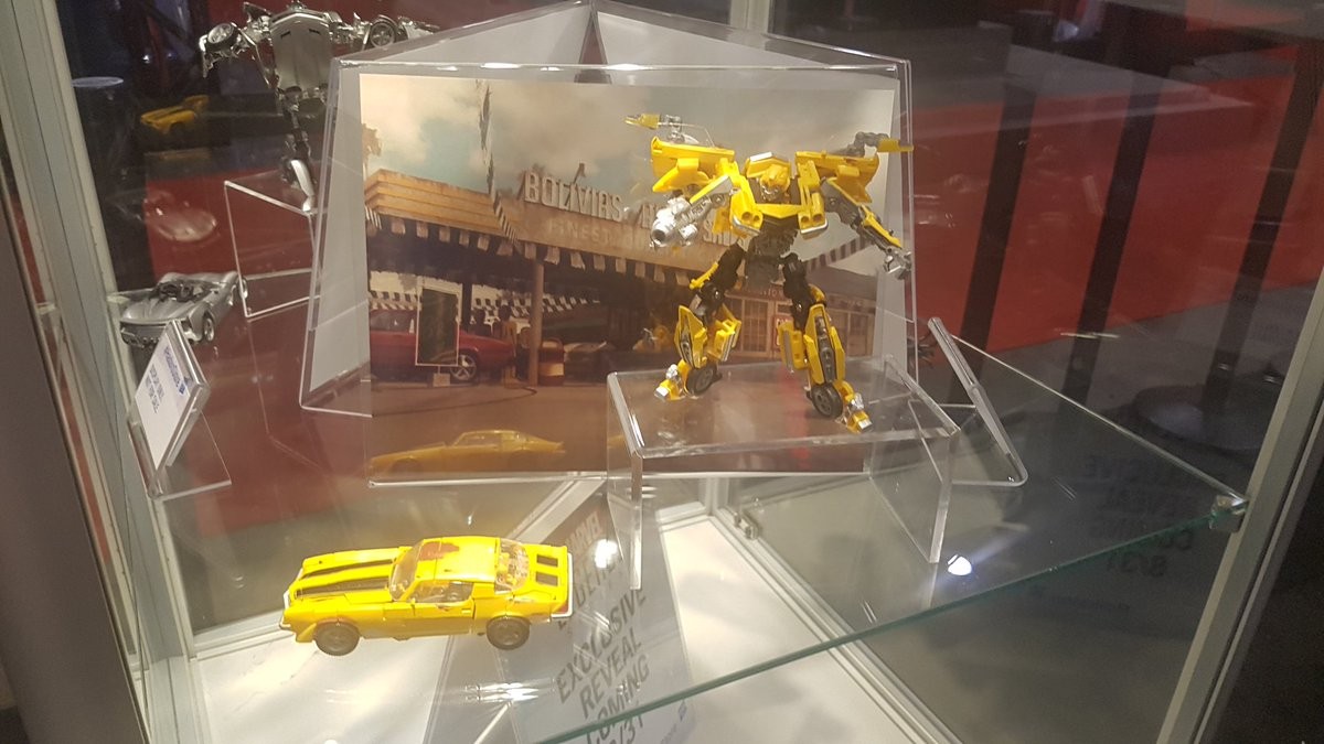 Transformers News: More Images of Transformers Studio Series Deluxe Reveals at Fan Expo Canada #FXC18 Transformers News: More Images of Transformers Studio Series Deluxe Reveals at Fan Expo Canada #FXC18