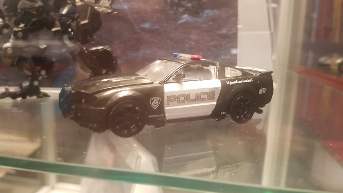 Transformers News: More Images of Transformers Studio Series Deluxe Reveals at Fan Expo Canada #FXC18 Transformers News: More Images of Transformers Studio Series Deluxe Reveals at Fan Expo Canada #FXC18