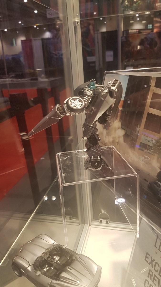 Transformers News: More Images of Transformers Studio Series Deluxe Reveals at Fan Expo Canada #FXC18 Transformers News: More Images of Transformers Studio Series Deluxe Reveals at Fan Expo Canada #FXC18