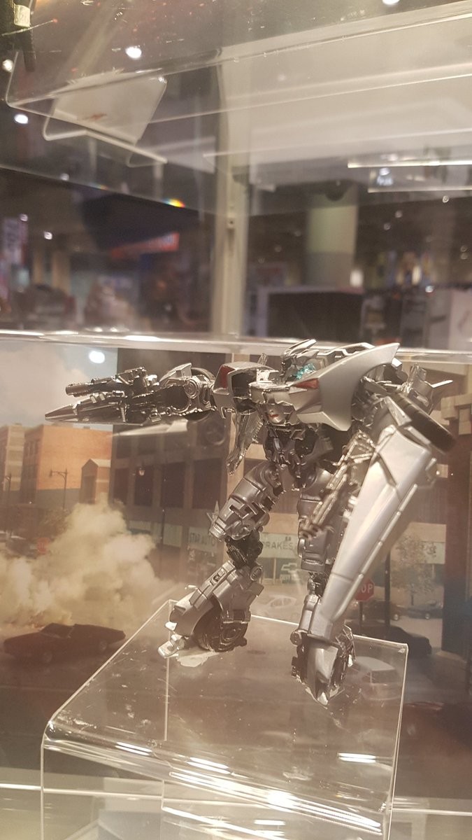 Transformers News: More Images of Transformers Studio Series Deluxe Reveals at Fan Expo Canada #FXC18 Transformers News: More Images of Transformers Studio Series Deluxe Reveals at Fan Expo Canada #FXC18