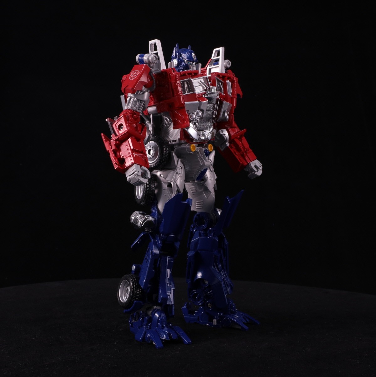Transformers News: Turnaround Images of Takara Tomy Transformers Bumblebee Movie BB-02 Legendary Optimus Prime