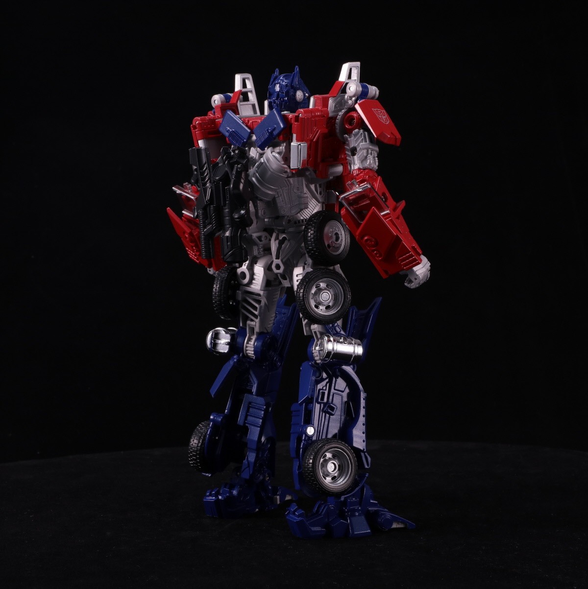Transformers News: Turnaround Images of Takara Tomy Transformers Bumblebee Movie BB-02 Legendary Optimus Prime