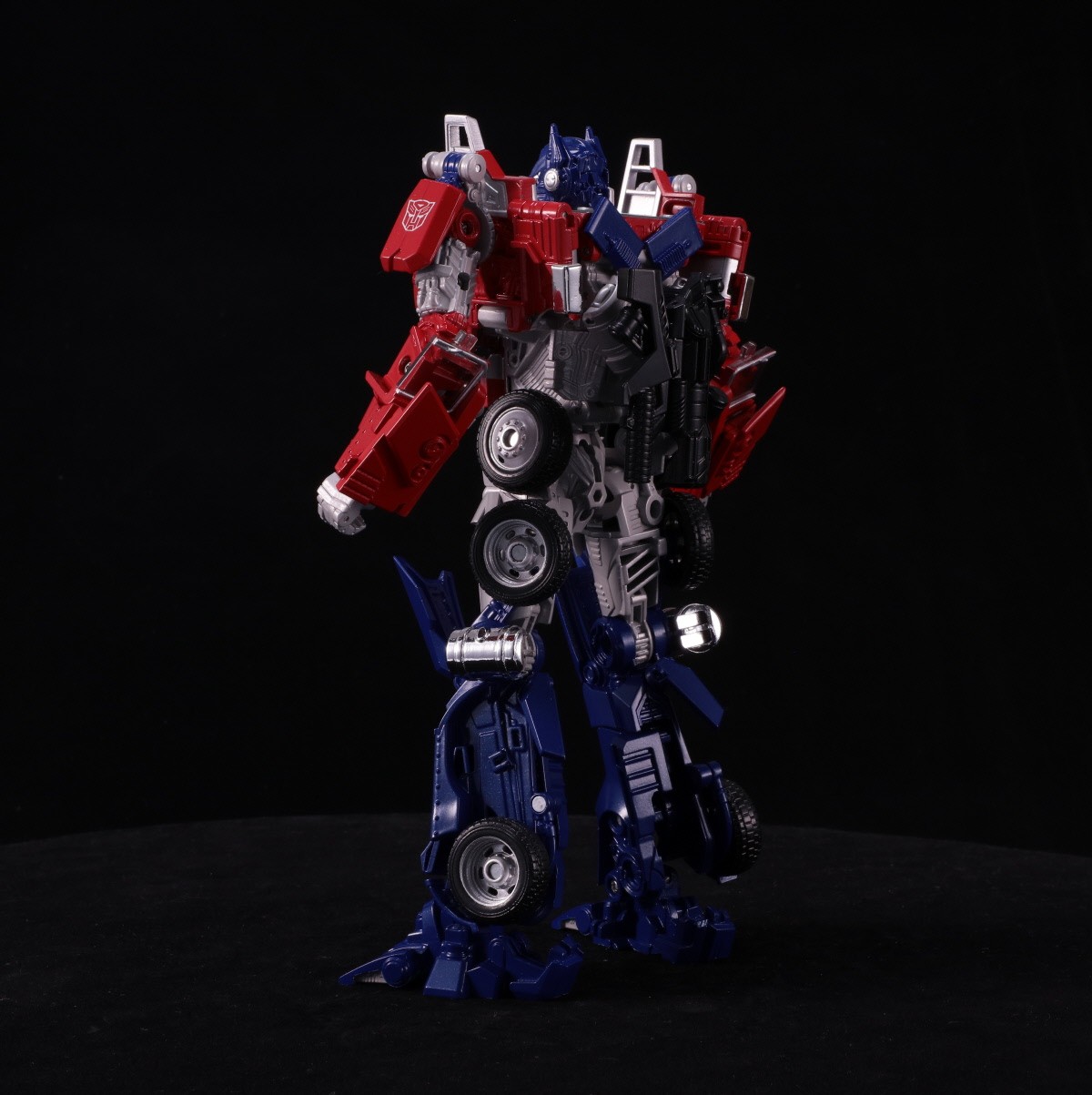 Transformers News: Turnaround Images of Takara Tomy Transformers Bumblebee Movie BB-02 Legendary Optimus Prime