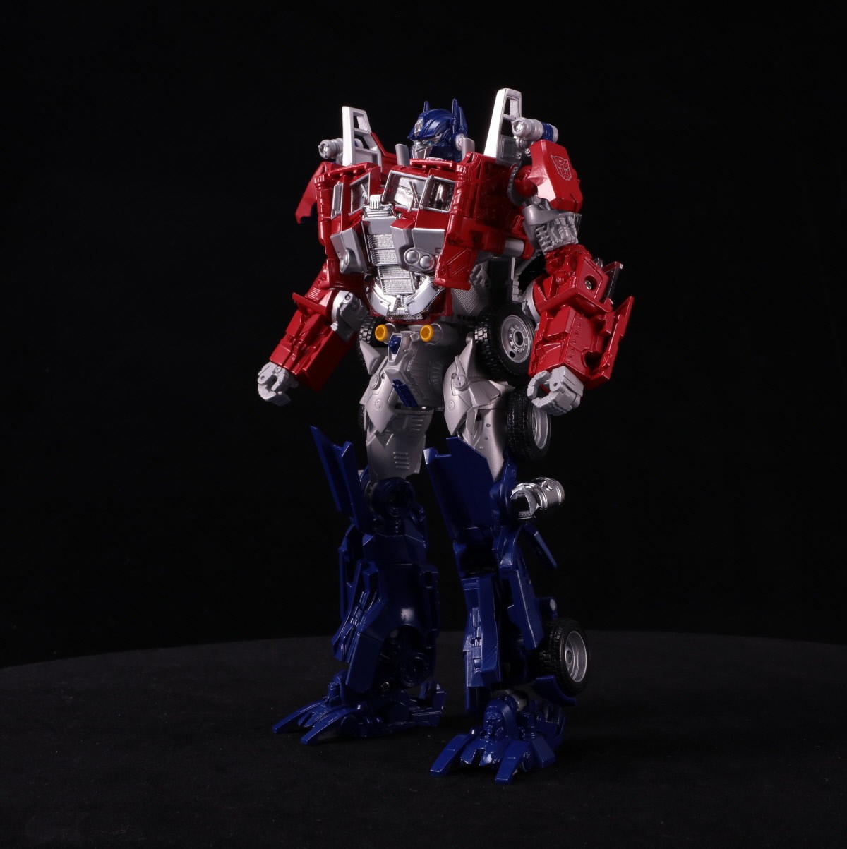 Transformers News: Turnaround Images of Takara Tomy Transformers Bumblebee Movie BB-02 Legendary Optimus Prime