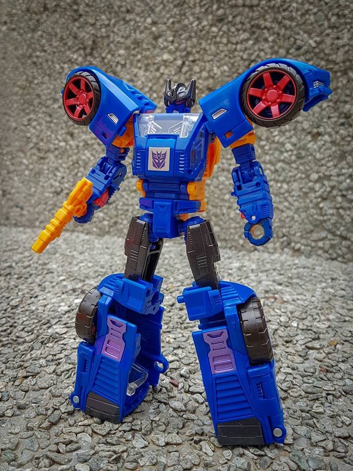 Transformers News: In Hand Images of Prime Wars Punch / Counterpuch with Prima Prime