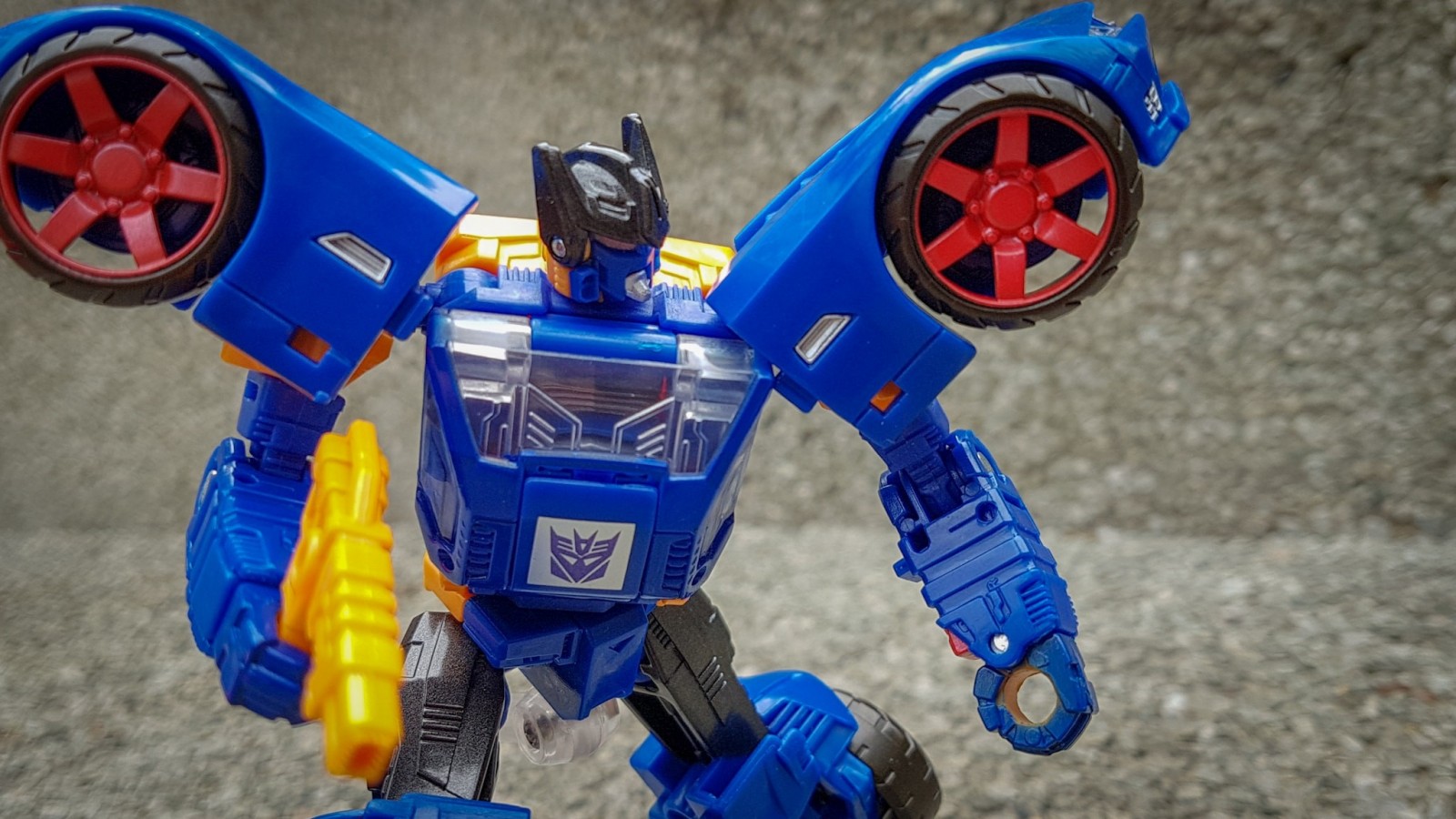 Transformers News: In Hand Images of Prime Wars Punch / Counterpuch with Prima Prime