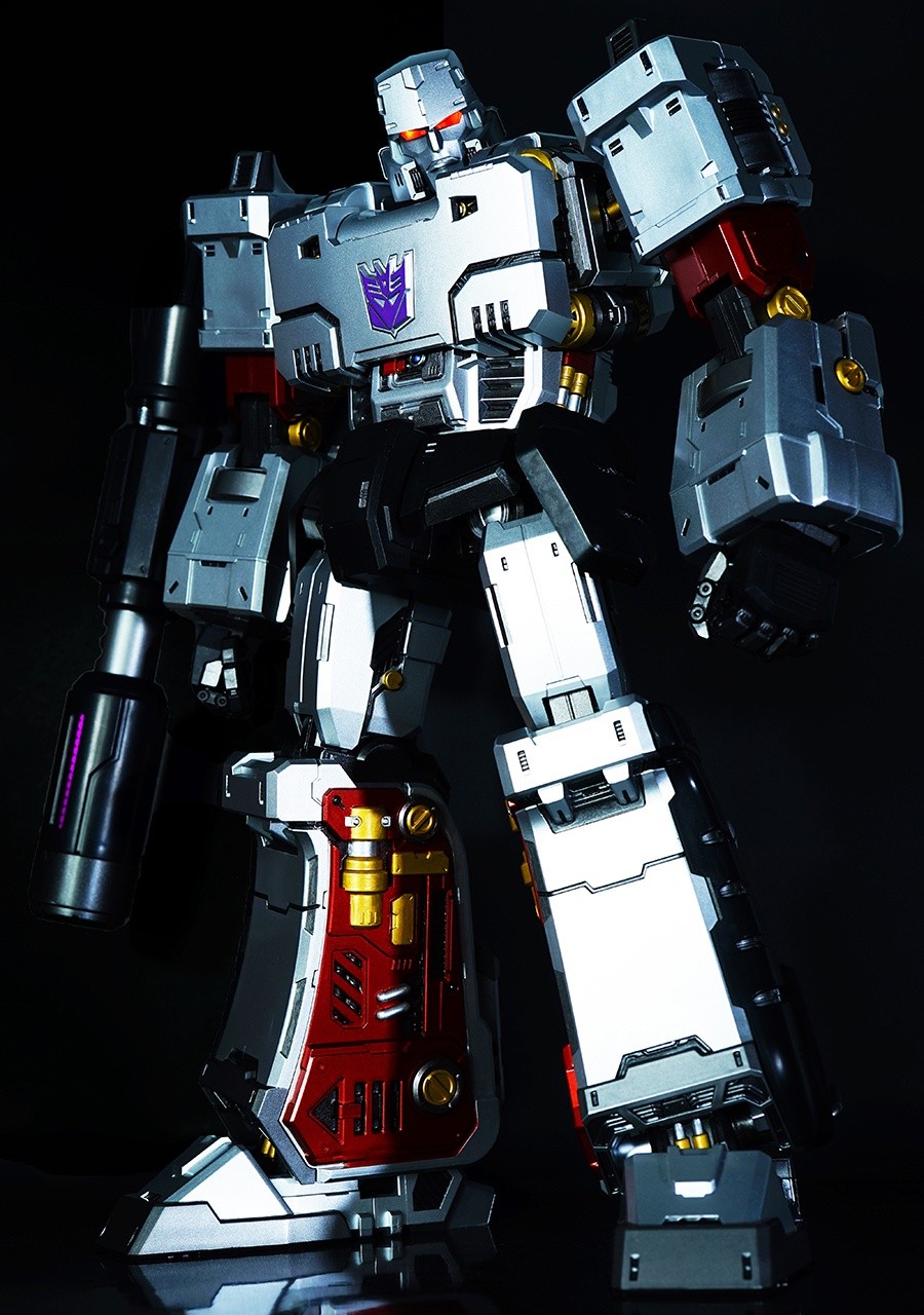 Transformers News: HLJ pre-orders for Legendary Optimus Prime, Power Charge Bumblebee and Alpha Max Megatron