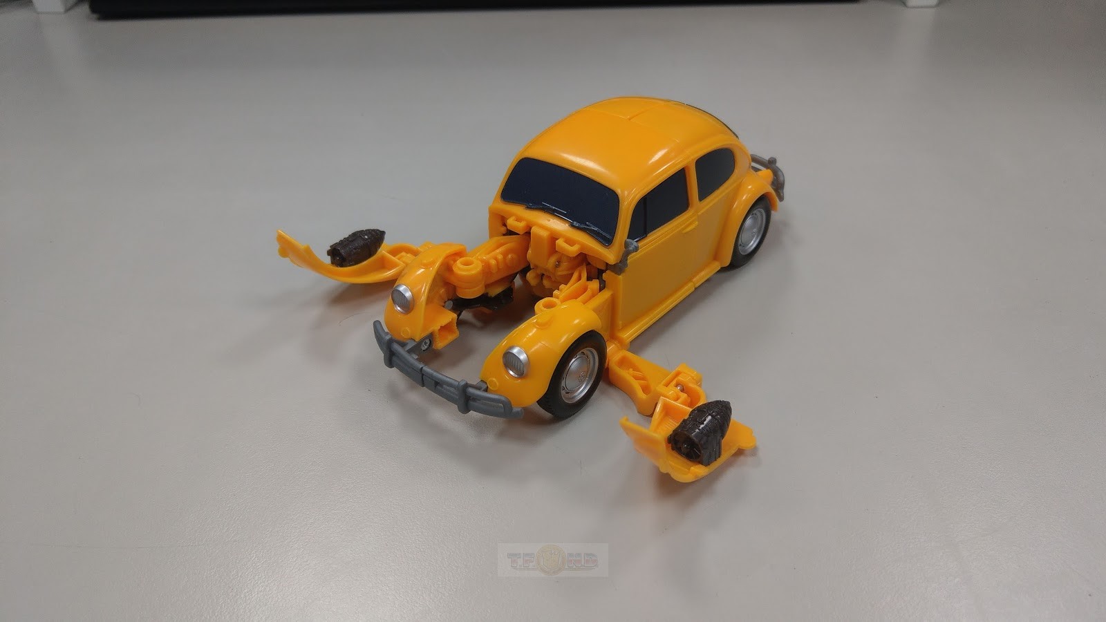 Transformers News: Transformers: Bumblebee Energon Igniters Nitro Series In-Hand Pictures and Demo Videos Transformers News: Transformers: Bumblebee Energon Igniters Nitro Series In-Hand Pictures and Demo Videos