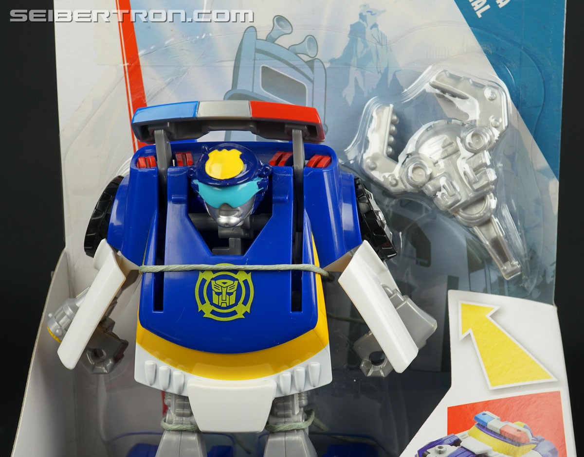 Transformers News: New Transformers Rescue Bots Figures Including More Show Accurate Paint Schemes in Stock