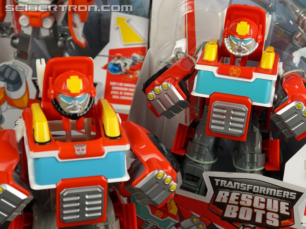 Transformers News: New Transformers Rescue Bots Figures Including More Show Accurate Paint Schemes in Stock