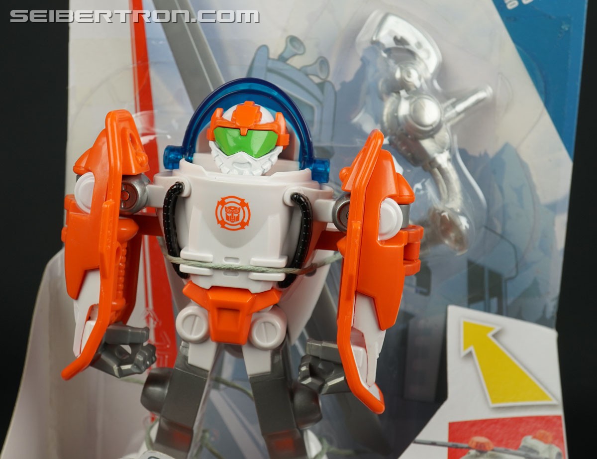 Transformers News: New Transformers Rescue Bots Figures Including More Show Accurate Paint Schemes in Stock