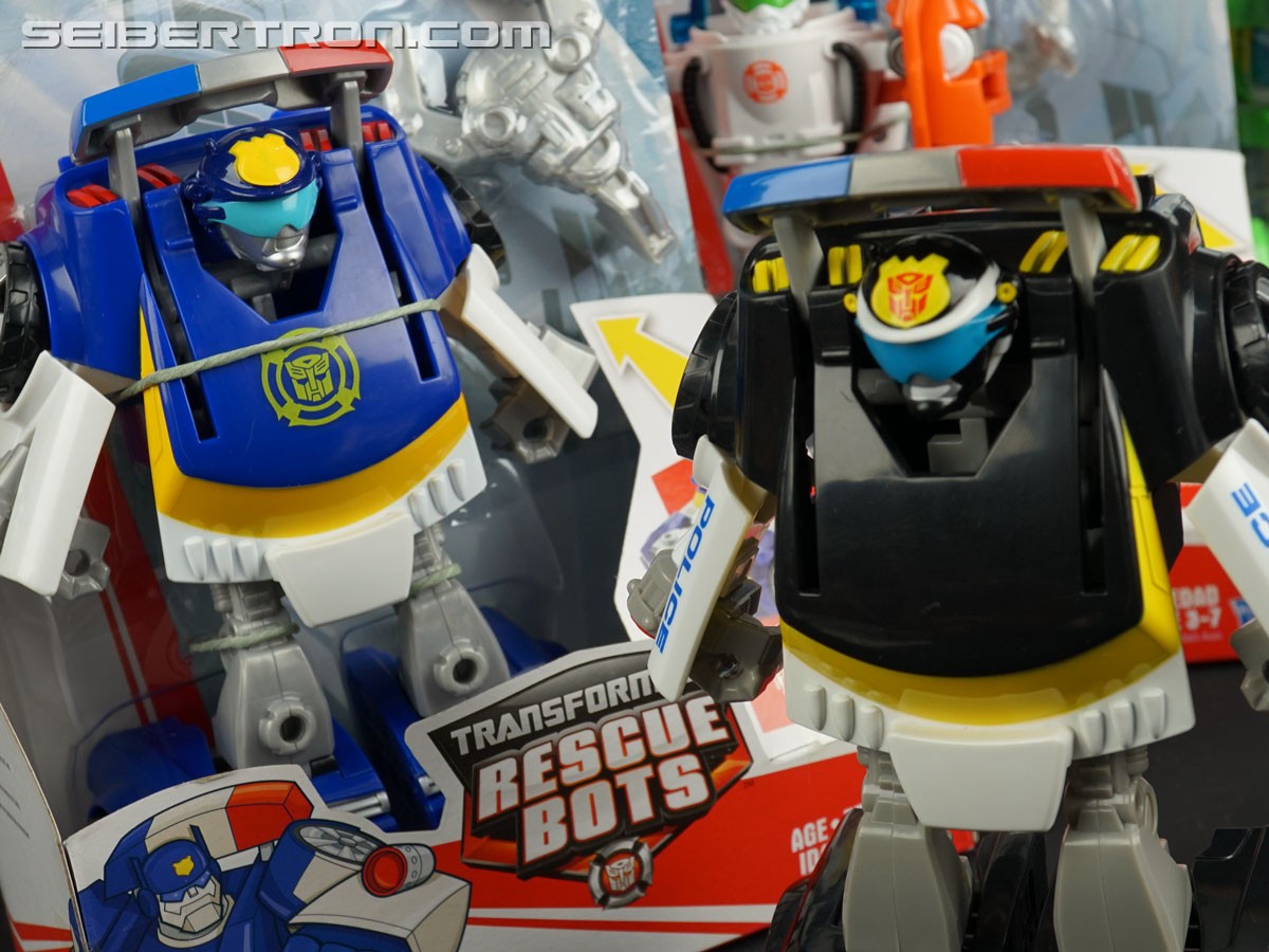 Transformers News: New Transformers Rescue Bots Figures Including More Show Accurate Paint Schemes in Stock