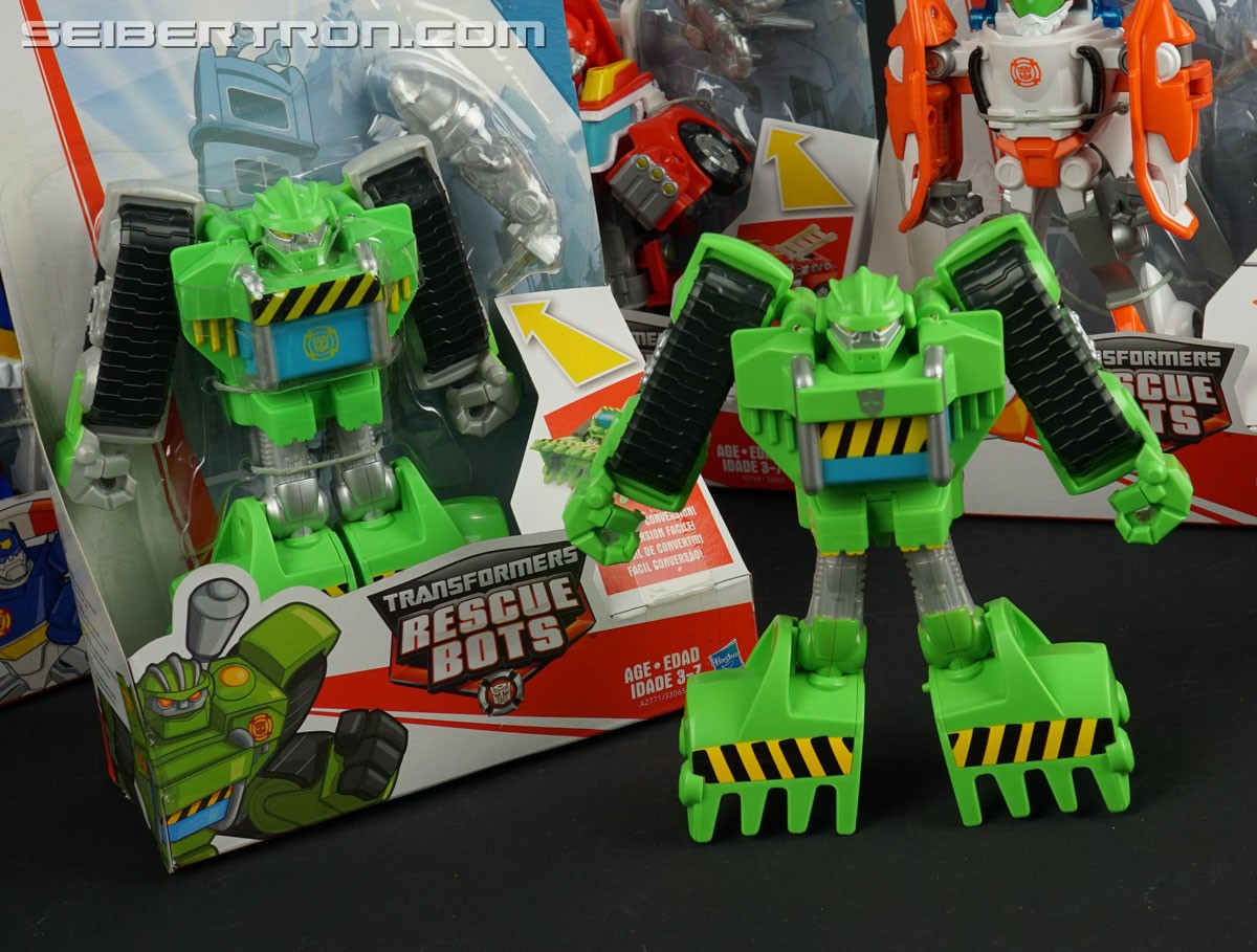 Transformers News: New Transformers Rescue Bots Figures Including More Show Accurate Paint Schemes in Stock