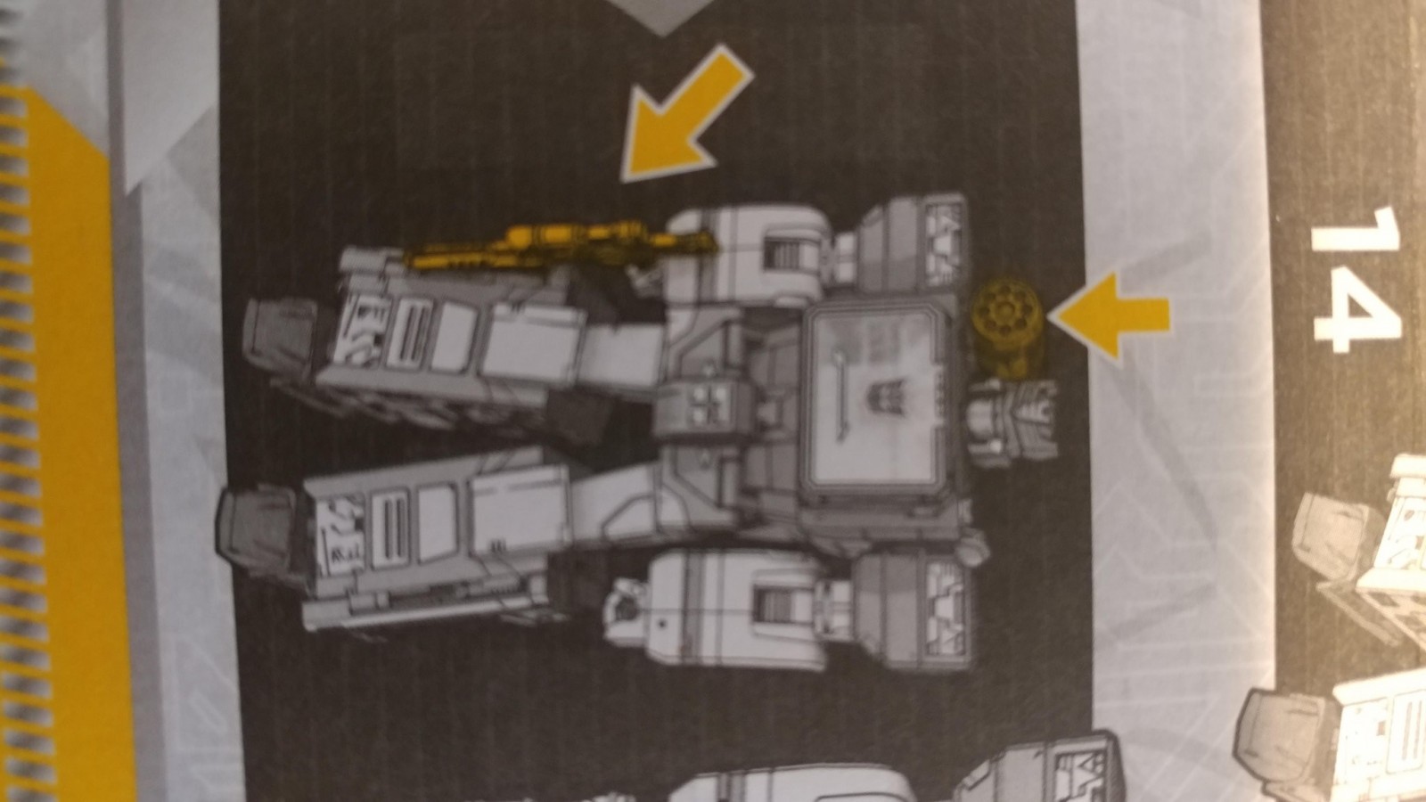Transformers News: Comparison Images between Transformers Leader Soundwave from Bumblebee Movie and Titans Return