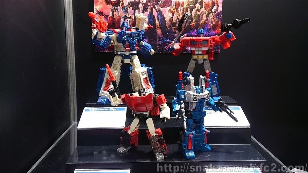 Transformers News: More Images of Takara Tomy Transformers War for Cybertron: Siege Line