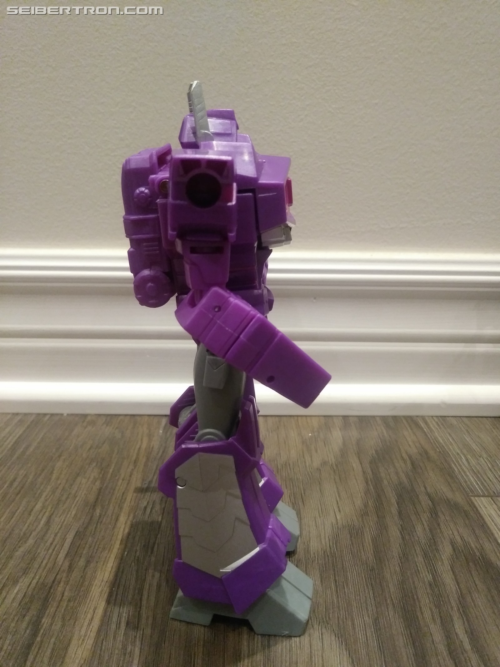Transformers News: Does Cyberverse Ultra Shockwave Work in a Classics/Generations Collection? Transformers News: Does Cyberverse Ultra Shockwave Work in a Classics/Generations Collection?