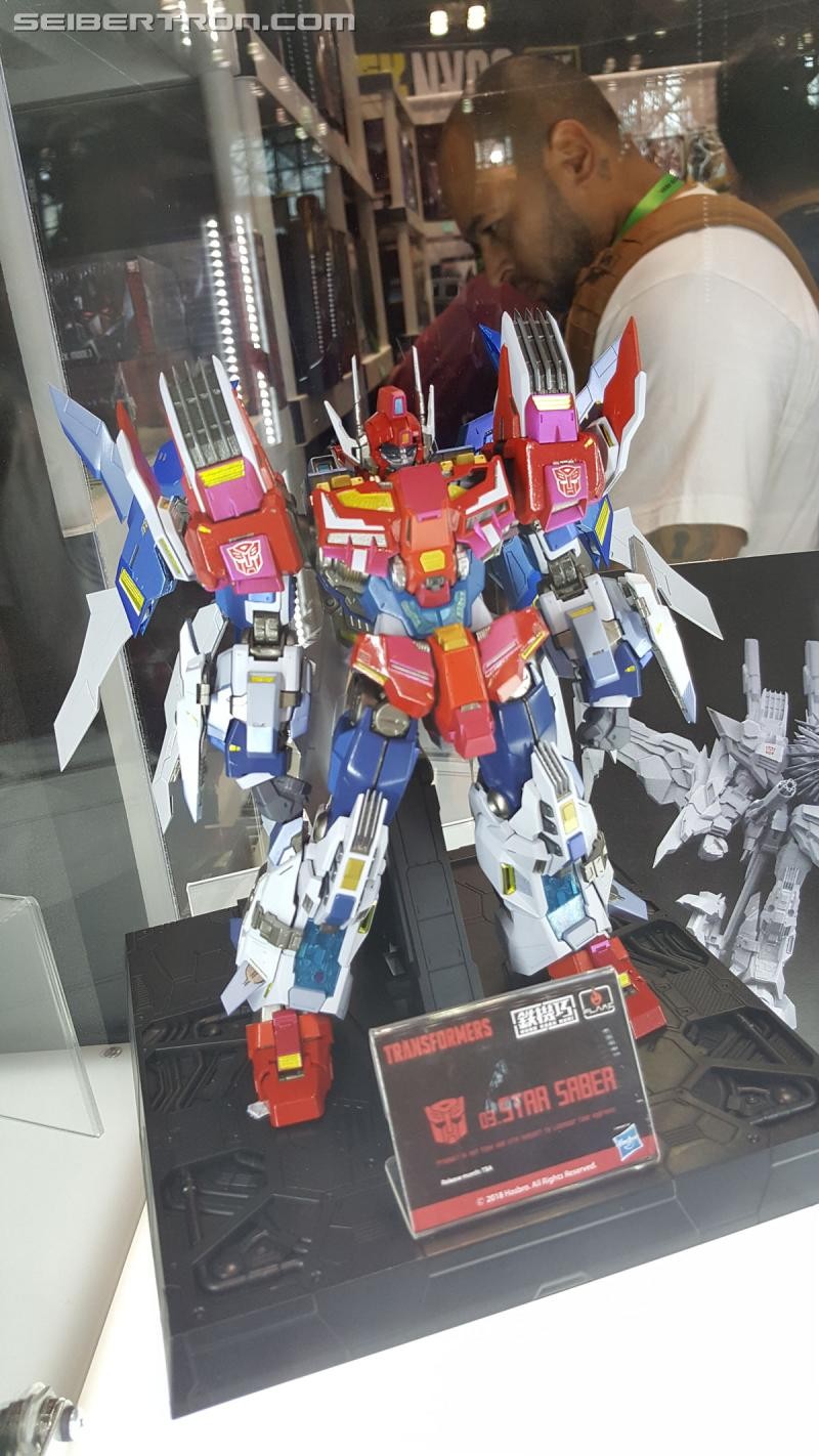 Transformers News: Seibertron Gallery of Flame Toys Transformers from #NYCC Transformers News: Seibertron Gallery of Flame Toys Transformers from #NYCC
