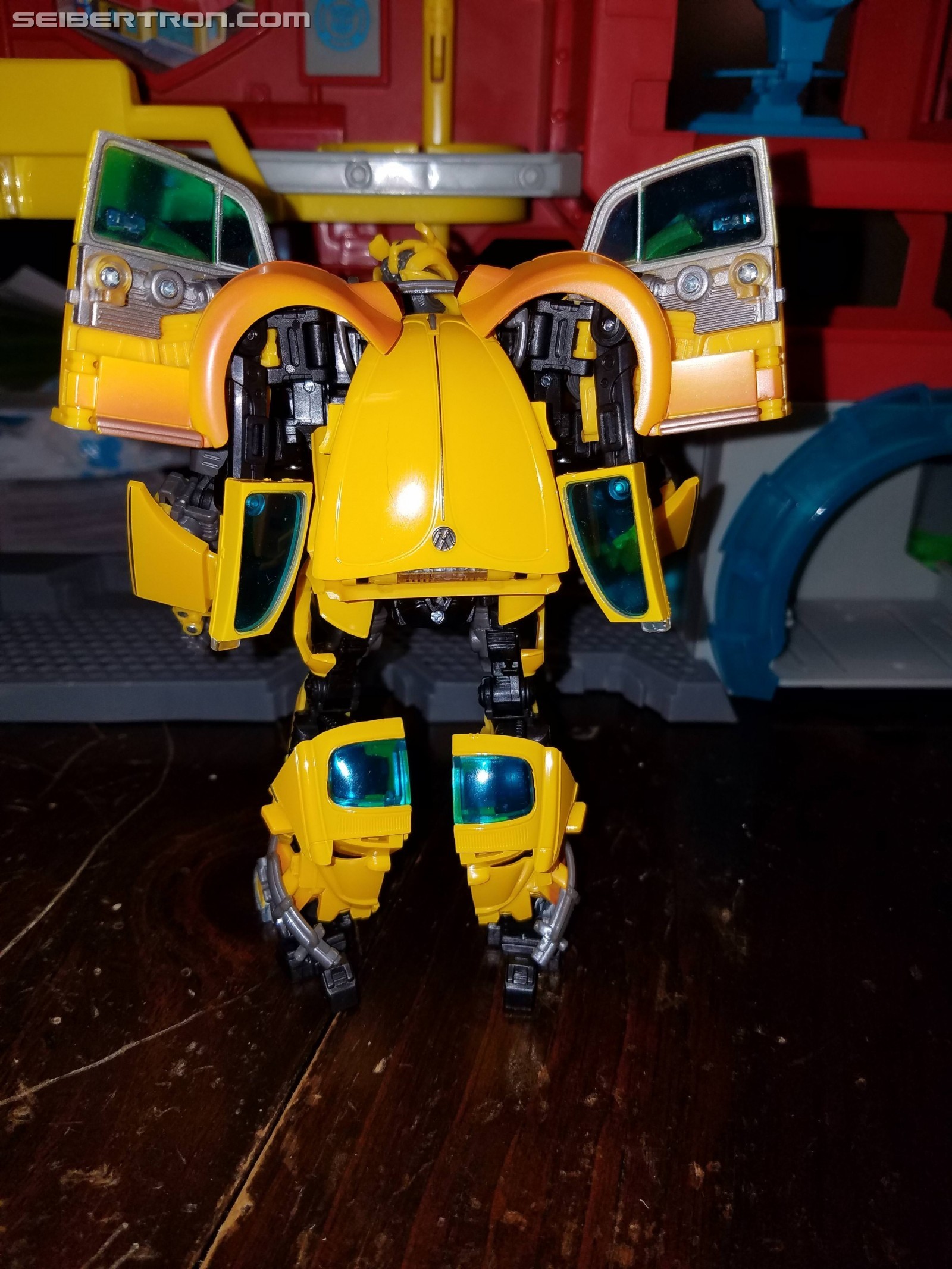 Transformers News: Pictorial Review for Transformers Movie Masterpiece MPM-7 Volkswagen Bumblebee Transformers News: Pictorial Review for Transformers Movie Masterpiece MPM-7 Volkswagen Bumblebee