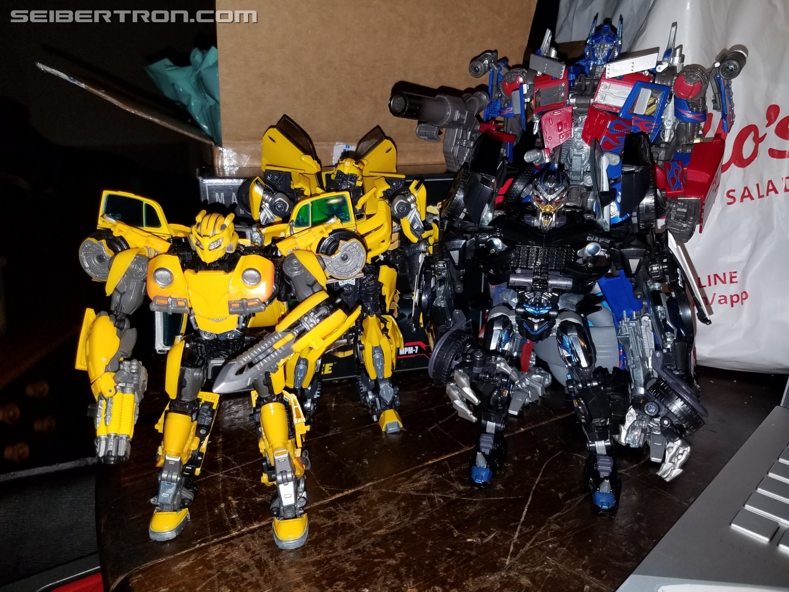 Transformers News: Pictorial Review for Transformers Movie Masterpiece MPM-7 Volkswagen Bumblebee Transformers News: Pictorial Review for Transformers Movie Masterpiece MPM-7 Volkswagen Bumblebee